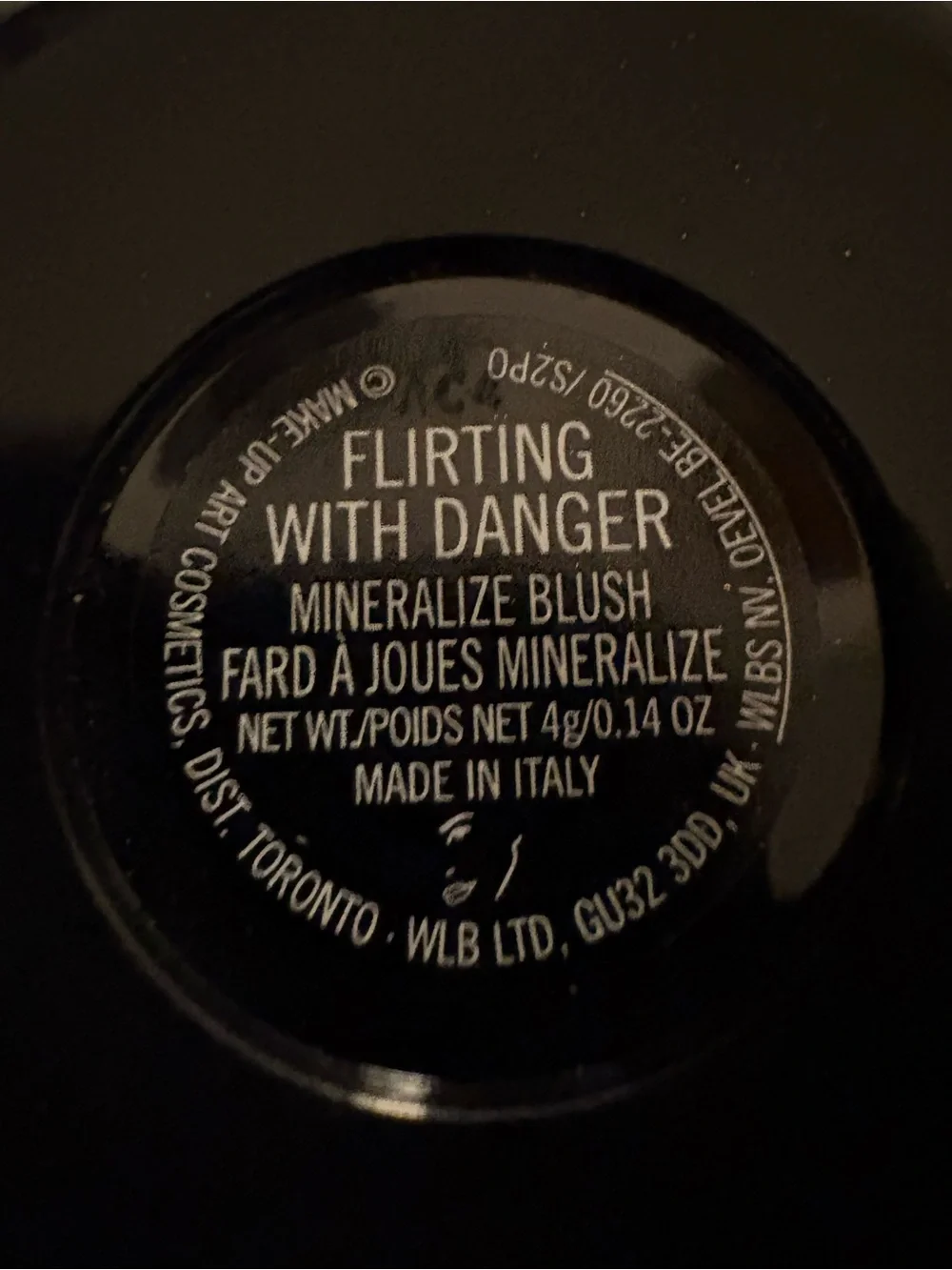 BRAND NEW MAC Cosmetics Blush — flirting with danger